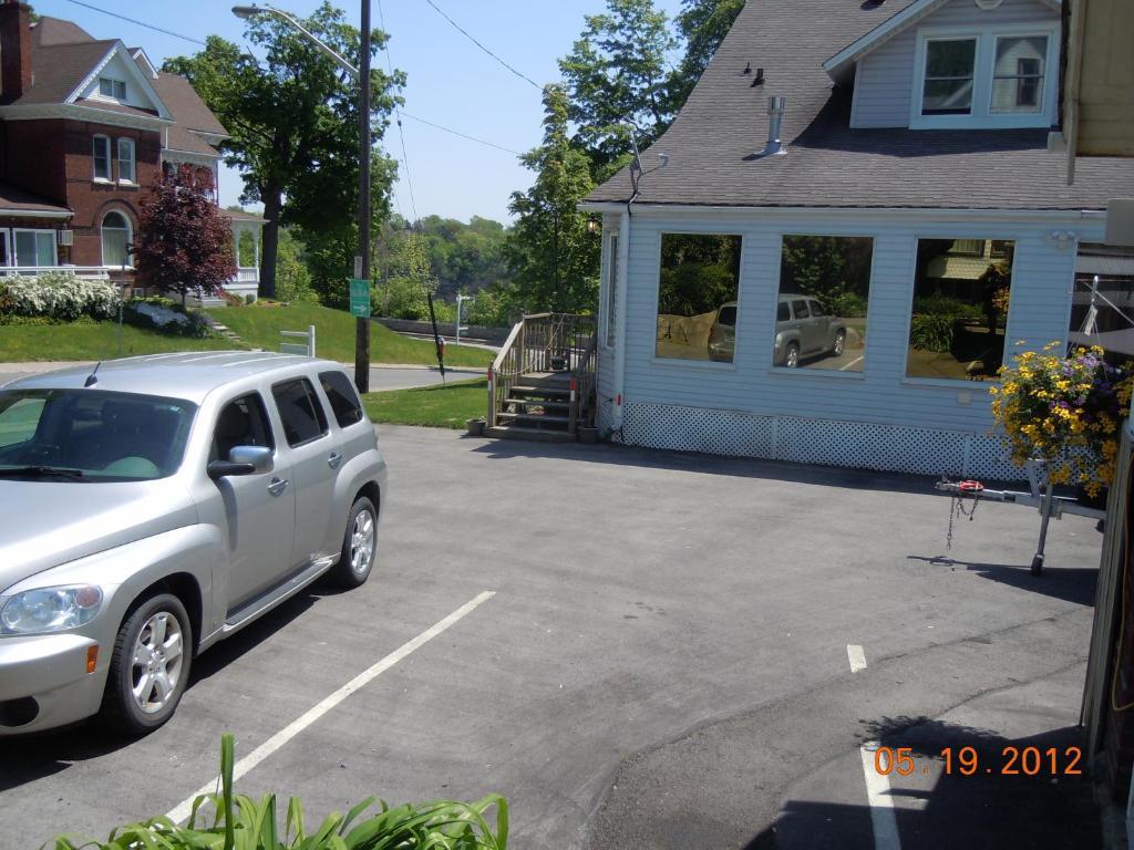 Glen Mhor Bed And Breakfast Niagara Falls Exterior photo