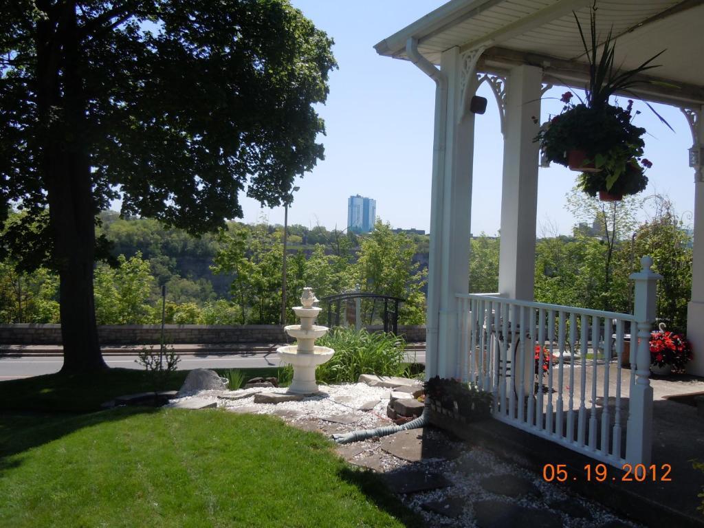 Glen Mhor Bed And Breakfast Niagara Falls Exterior photo
